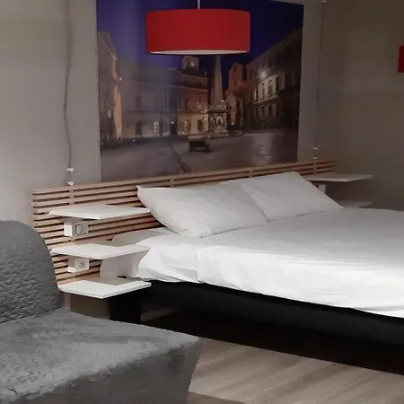 Ibis Hotel 3*
