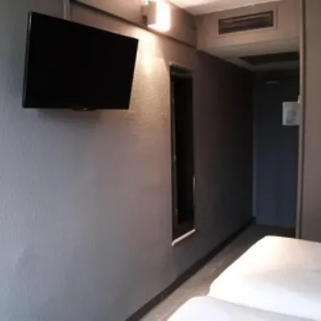 Ibis 3*