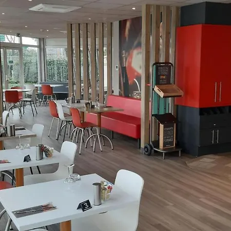 Ibis Arles
